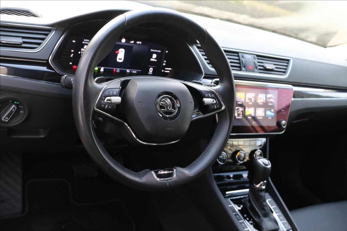 Škoda Superb Kombi 2,0 l 147 kw
