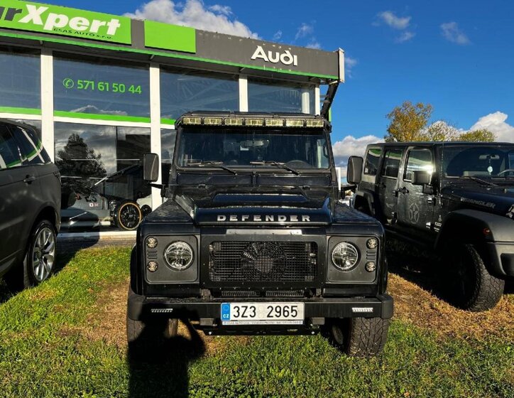 Land Rover Defender SUV / Terénní 2,2 l 90 kw