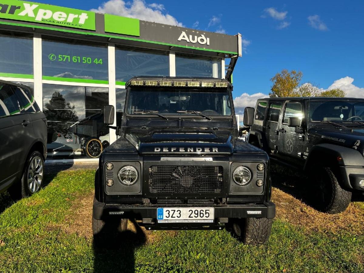 Land Rover Defender SUV / Terénní 2,2 l 90 kw