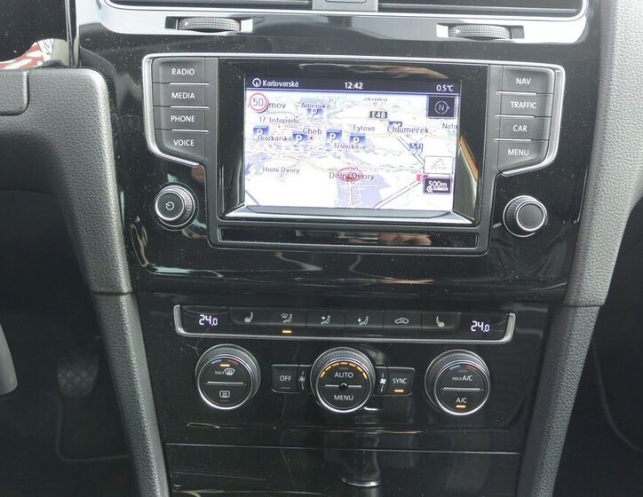 Volkswagen Golf Kombi 2,0 l 110 kw