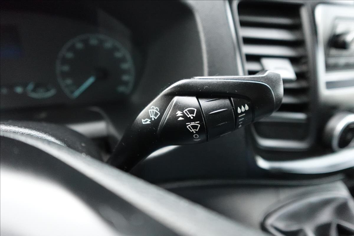 Ford Transit Custom Ostatní 2,0 l 77 kw