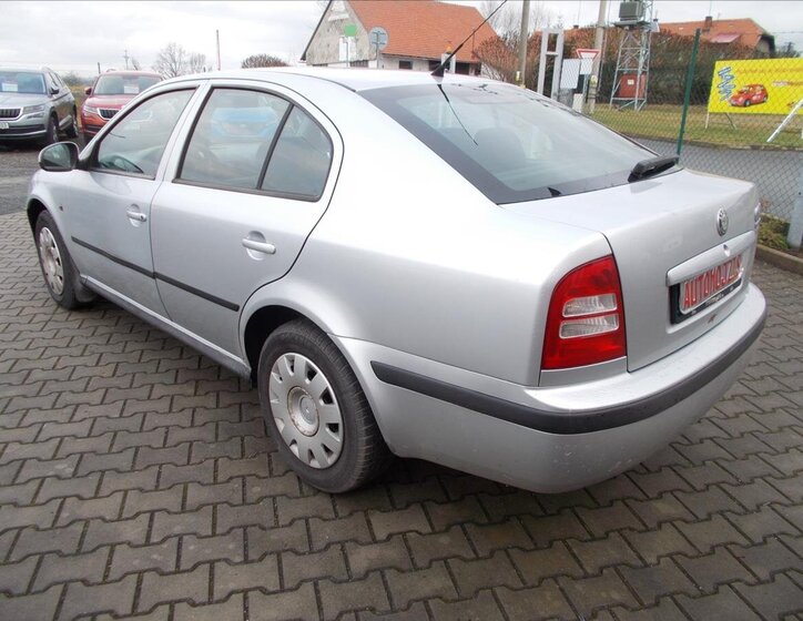 Škoda Octavia Sedan / Limuzína 1,9 l 74 kw