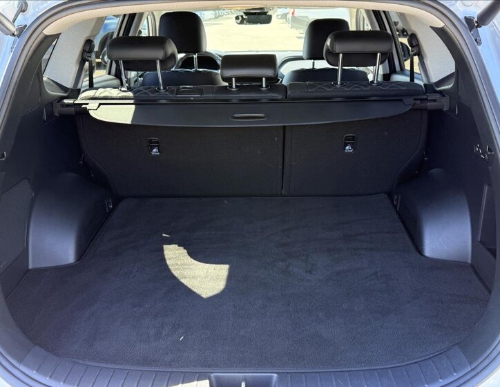 Hyundai Santa Fe SUV / Terénní 2,2 l 142 kw