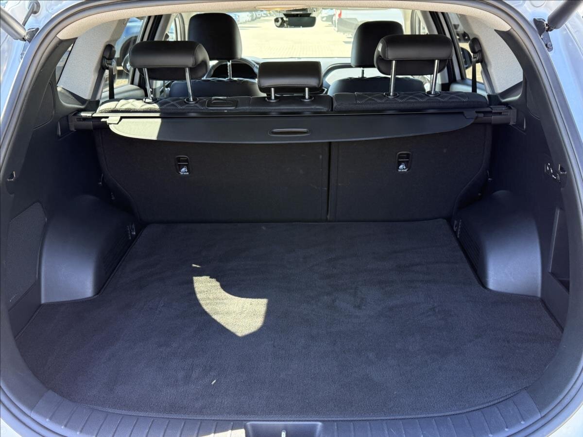 Hyundai Santa Fe SUV / Terénní 2,2 l 142 kw