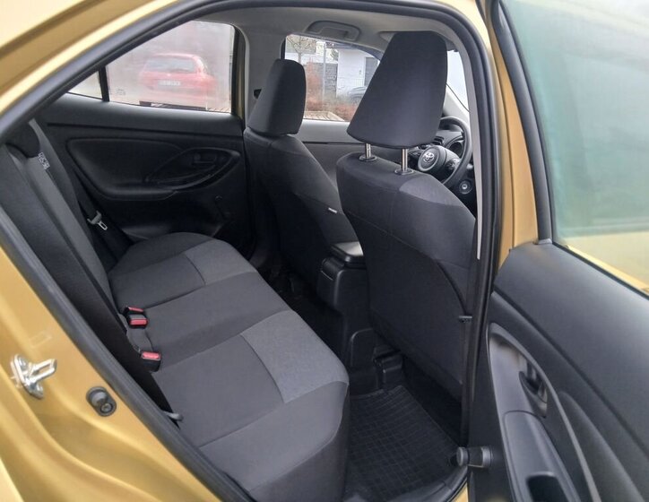 Toyota Yaris Cross 15