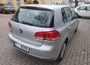 Volkswagen Golf 11