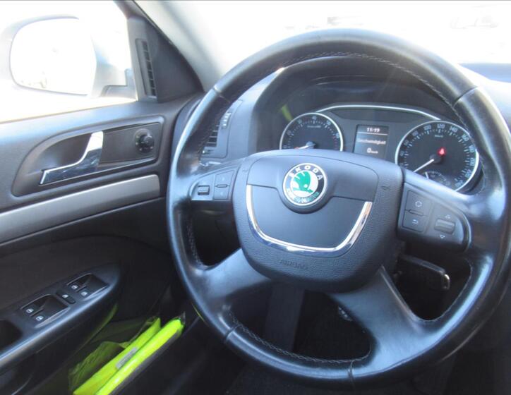 Škoda Octavia 11