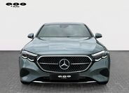 Mercedes-Benz Třídy E 8