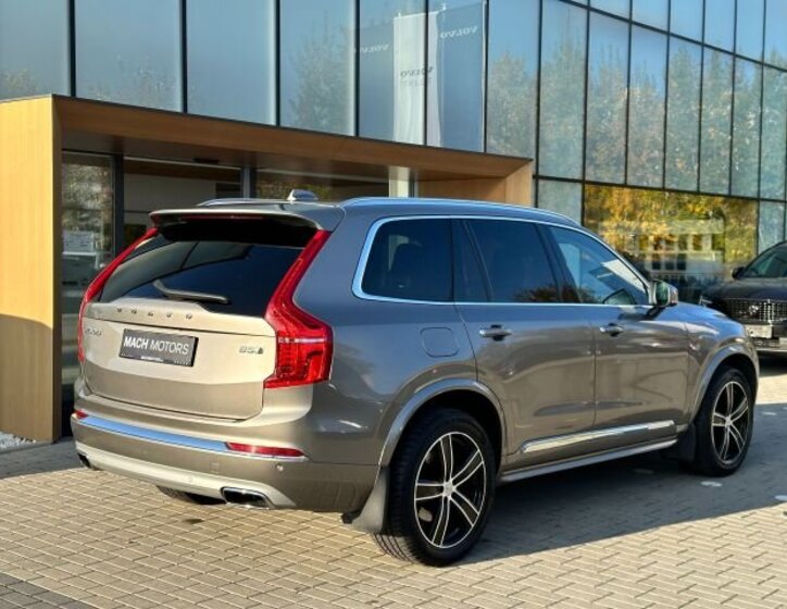 Volvo XC90 SUV 2,0 l 173 kw