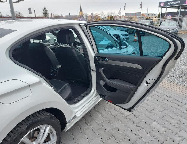 Volkswagen Passat 21