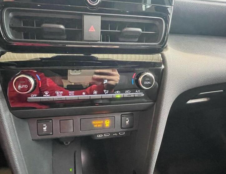 Toyota Yaris Cross 34