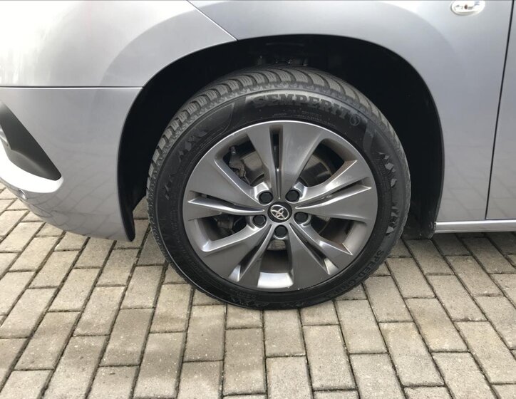 Toyota ProAce City Verso Kombi 1,5 l 96 kw