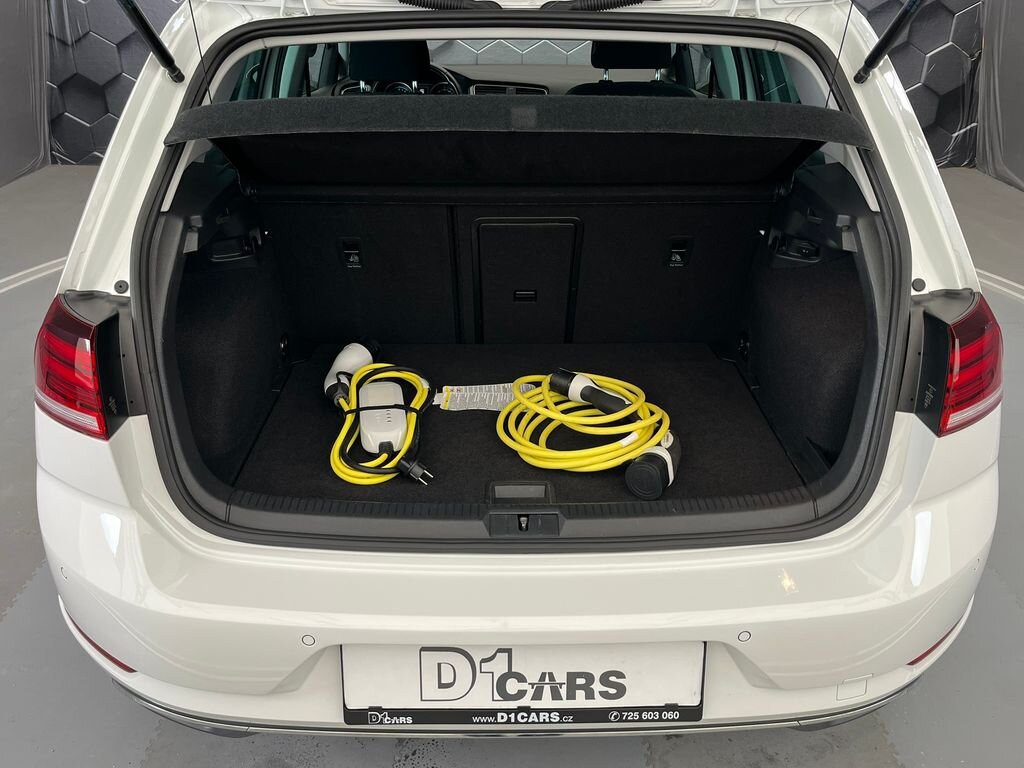 Volkswagen Golf Hatchback 0,0 100 kw