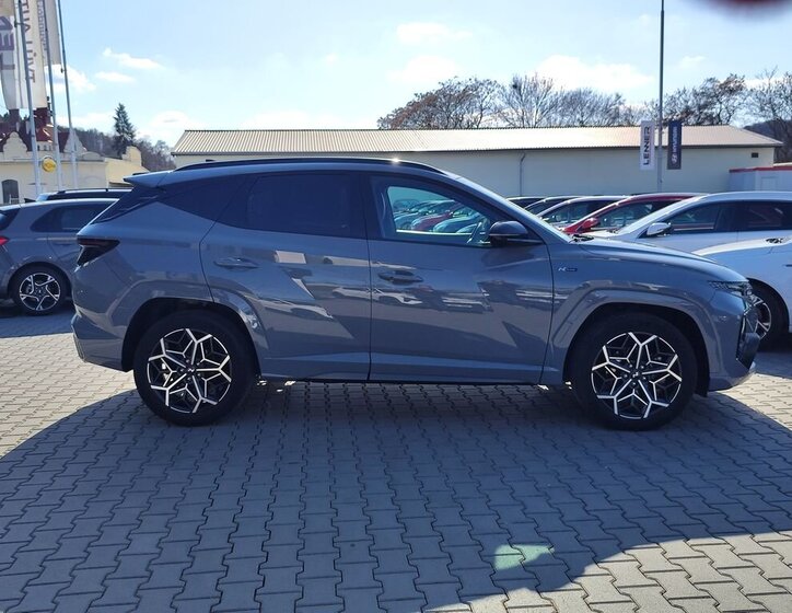 Hyundai Tucson SUV / Terénní 1,6 l 169 kw