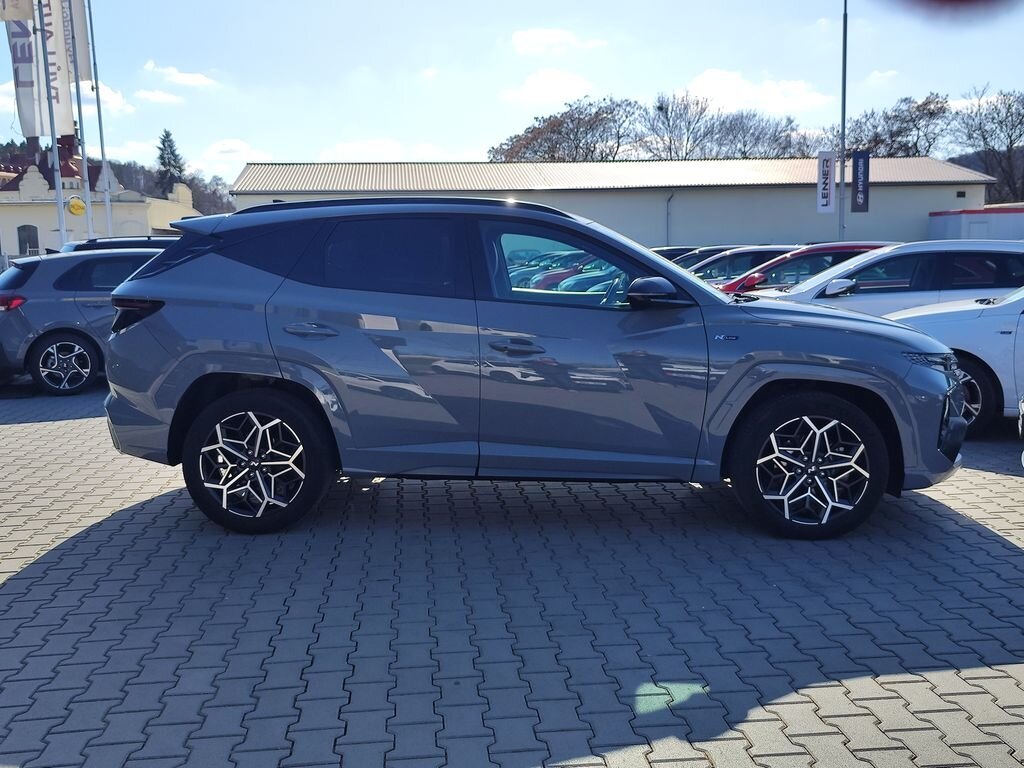 Hyundai Tucson SUV / Terénní 1,6 l 169 kw