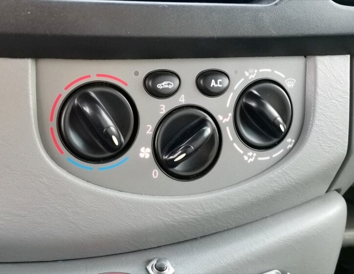 Renault Trafic Ostatní 2,5 l 99 kw