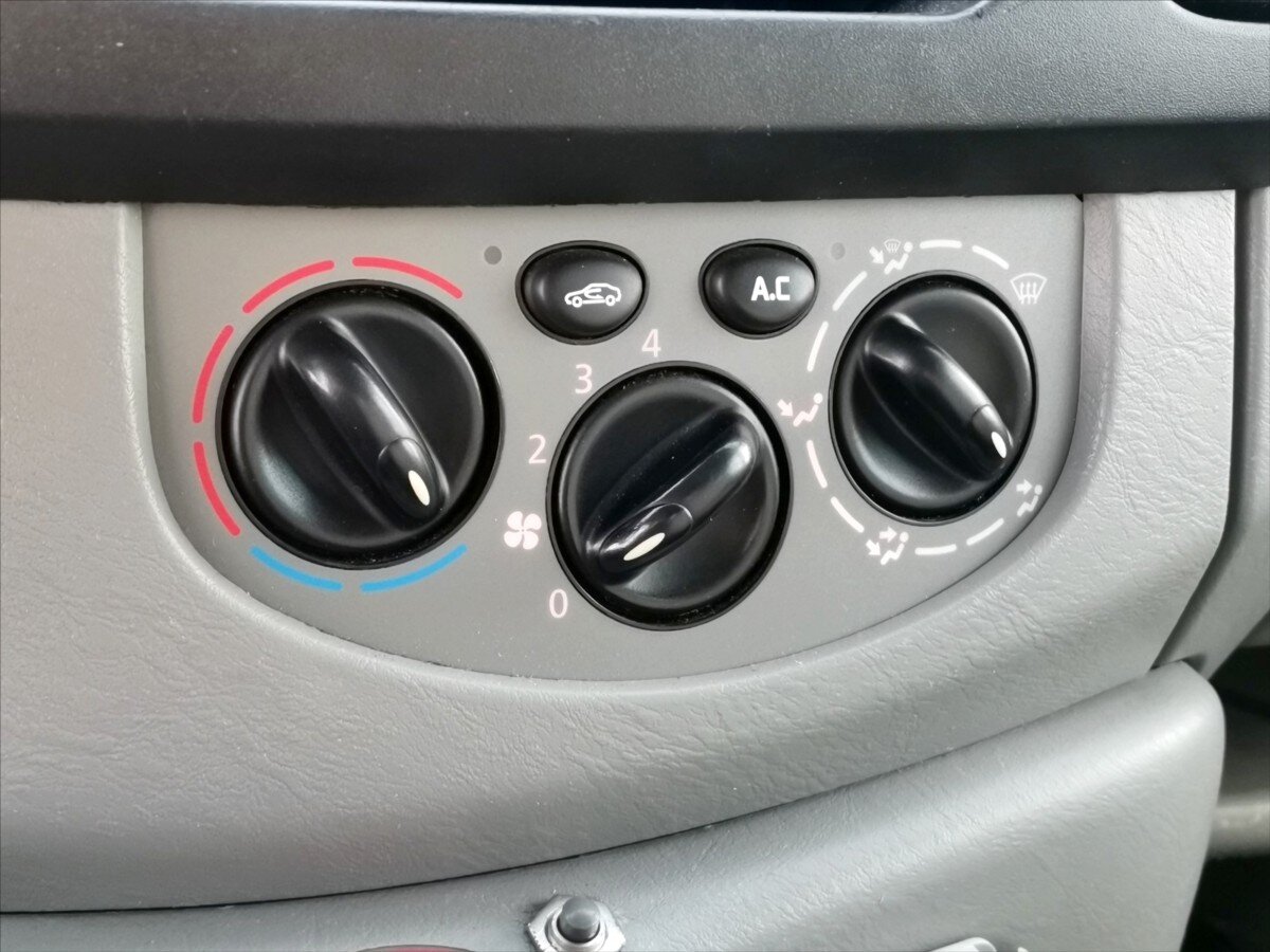 Renault Trafic Ostatní 2,5 l 99 kw