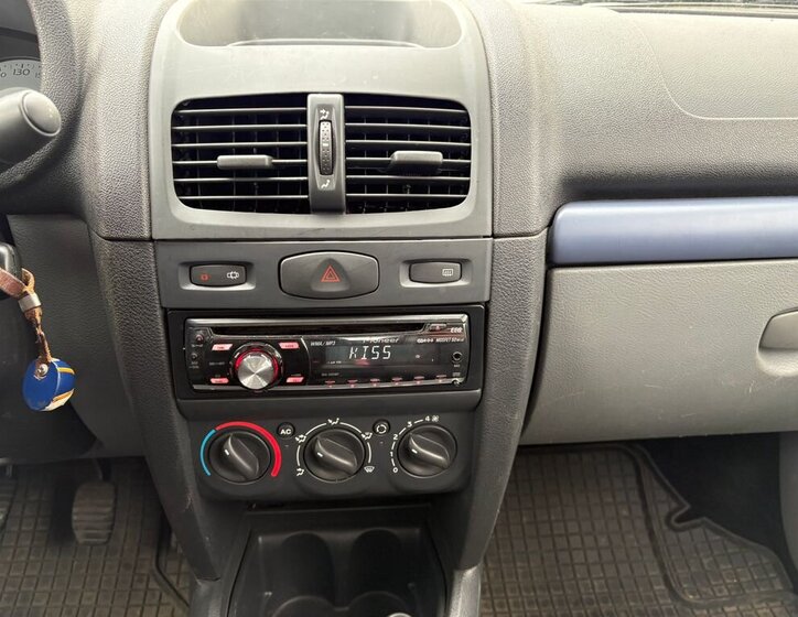 Renault Thalia Sedan / Limuzína 1,1 l 55 kw