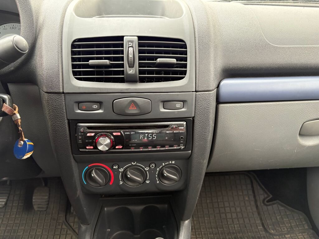 Renault Thalia Sedan / Limuzína 1,1 l 55 kw