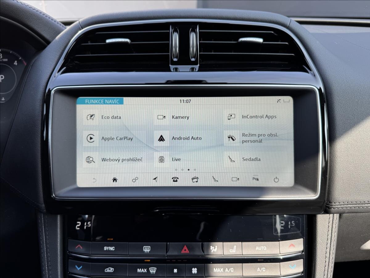 Jaguar F-Pace SUV / Terénní 2,0 l 132 kw