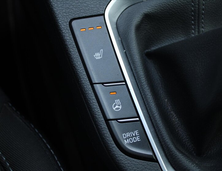 Hyundai i30 Liftback 1,5 l 117 kw