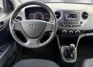 Hyundai i10 15