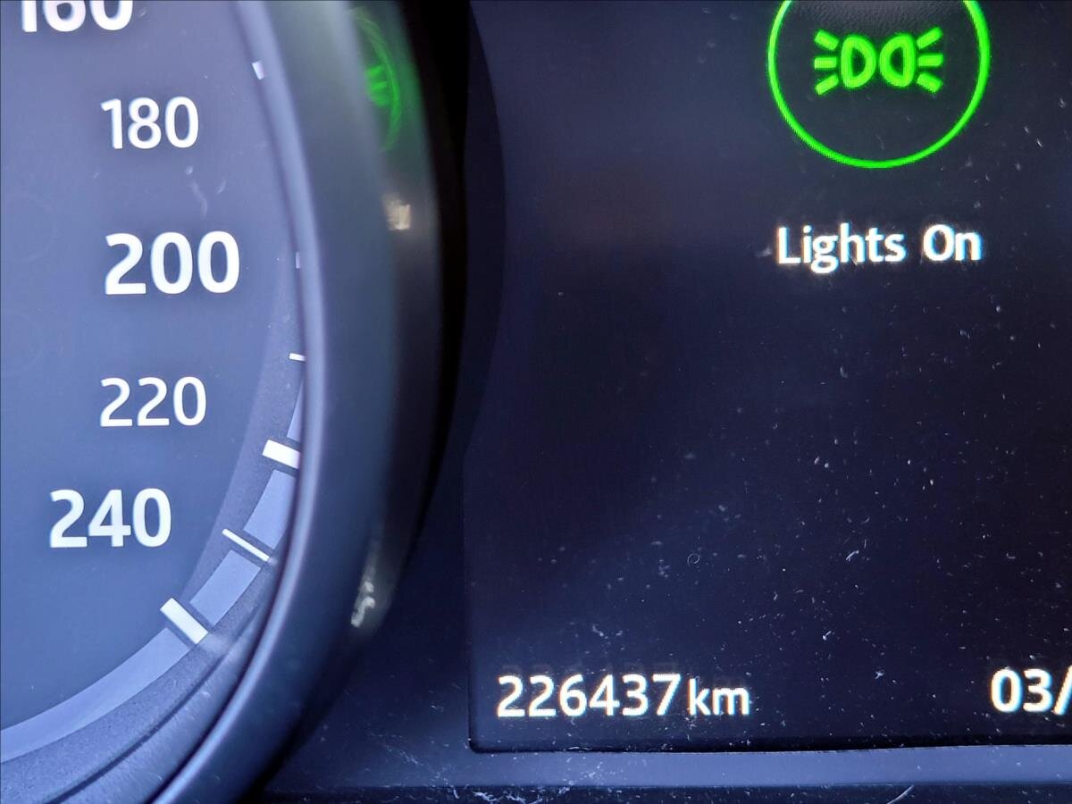 Land Rover Discovery Sport SUV / Terénní 2,0 l 110 kw
