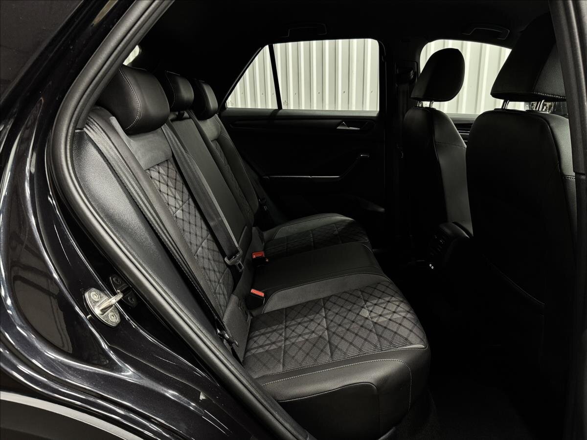 Volkswagen T-Roc SUV 2,0 l 140 kw