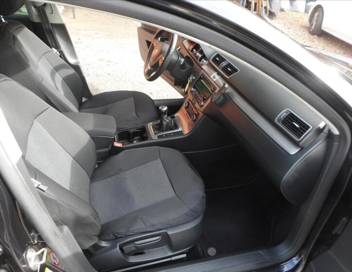 Volkswagen Passat 18