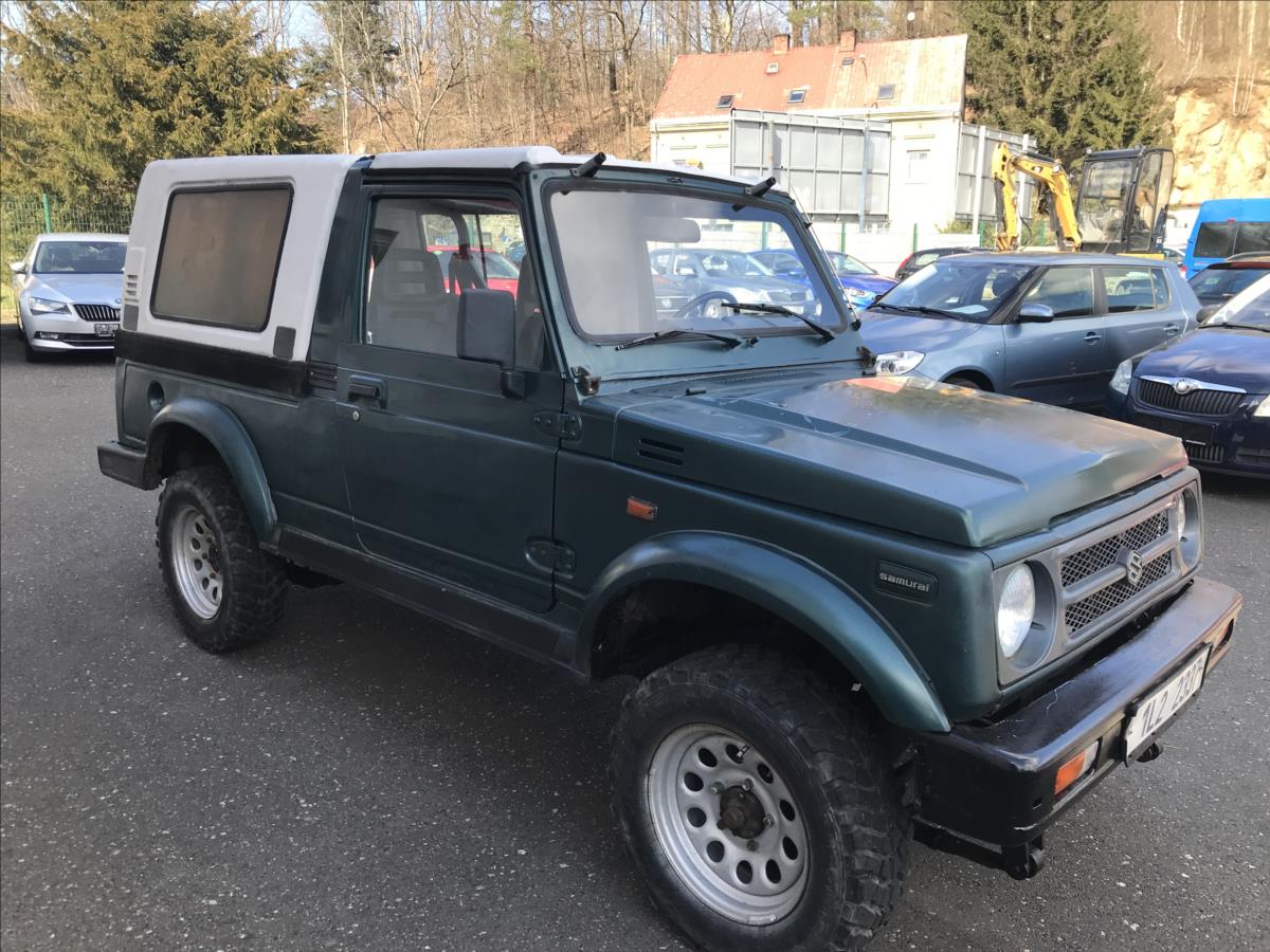 Suzuki Samurai