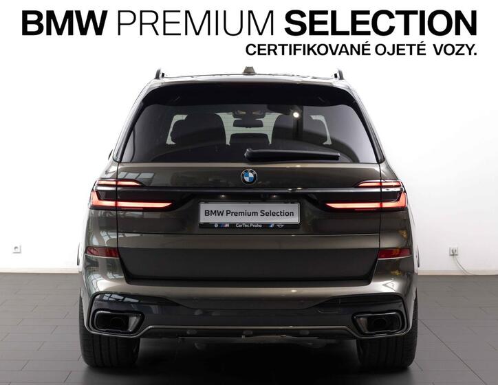 BMW X7 4