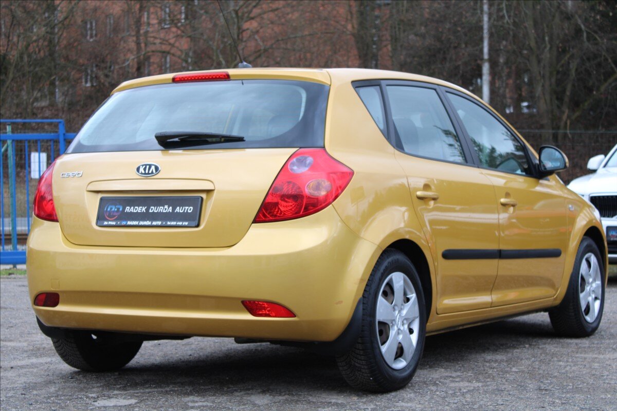 KIA Ceed Hatchback 1,4 l 80 kw