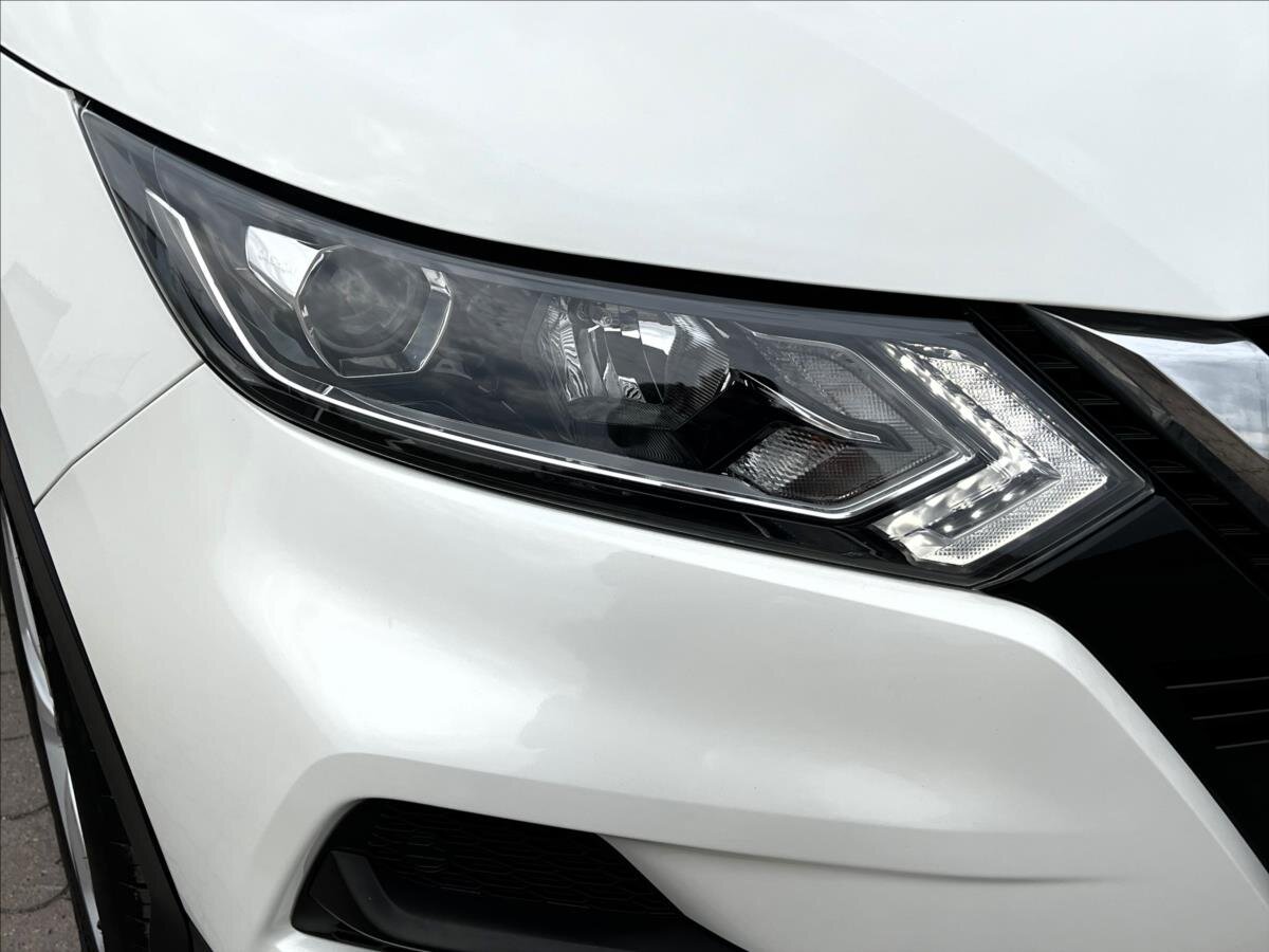 Nissan Qashqai SUV / Terénní 1,3 l 103 kw
