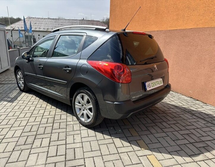Peugeot 207 Kombi 1,6 l 88 kw