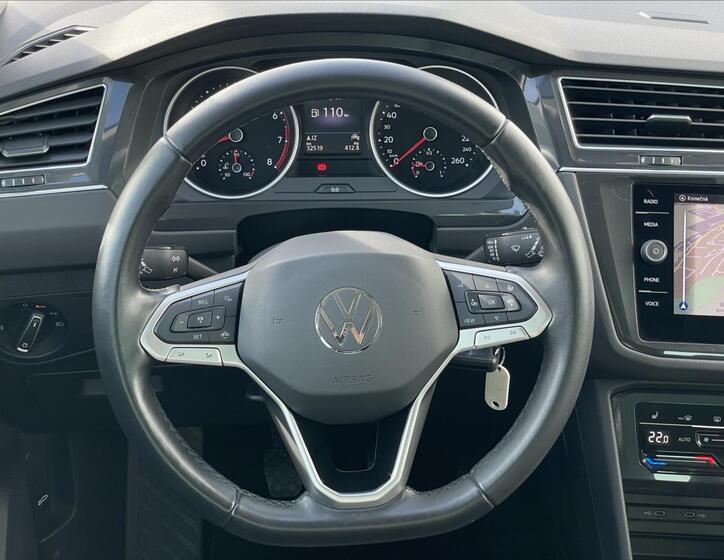 Volkswagen Tiguan 8