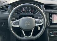 Volkswagen Tiguan 8