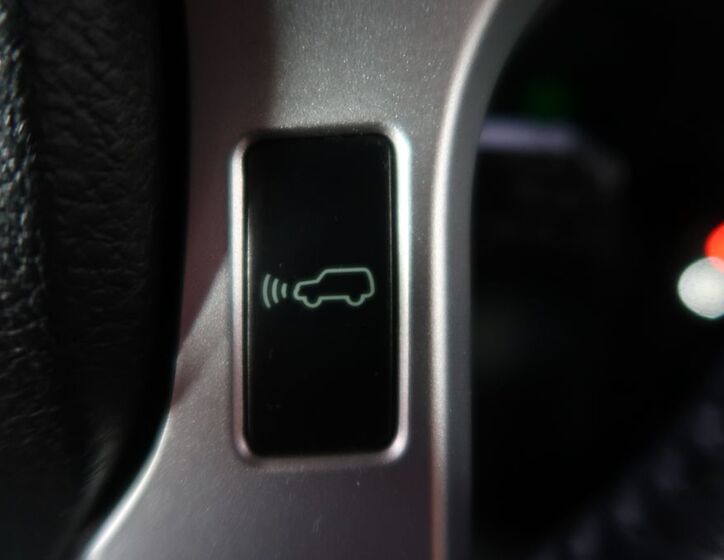 Toyota Land Cruiser 32