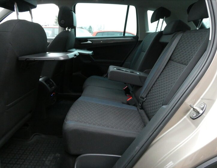 Volkswagen Tiguan SUV / Terénní 2,0 l 110 kw