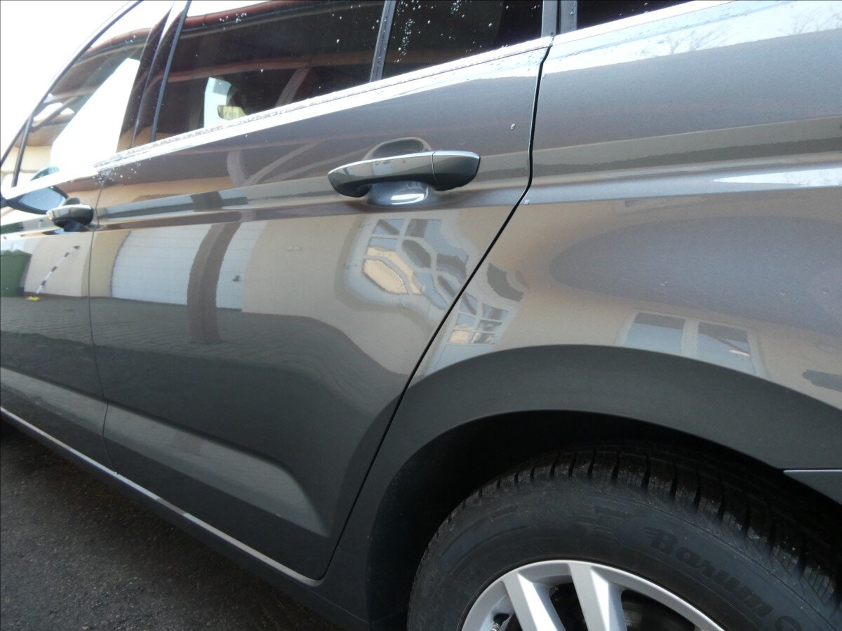 Volkswagen Touran MPV 2,0 l 110 kw