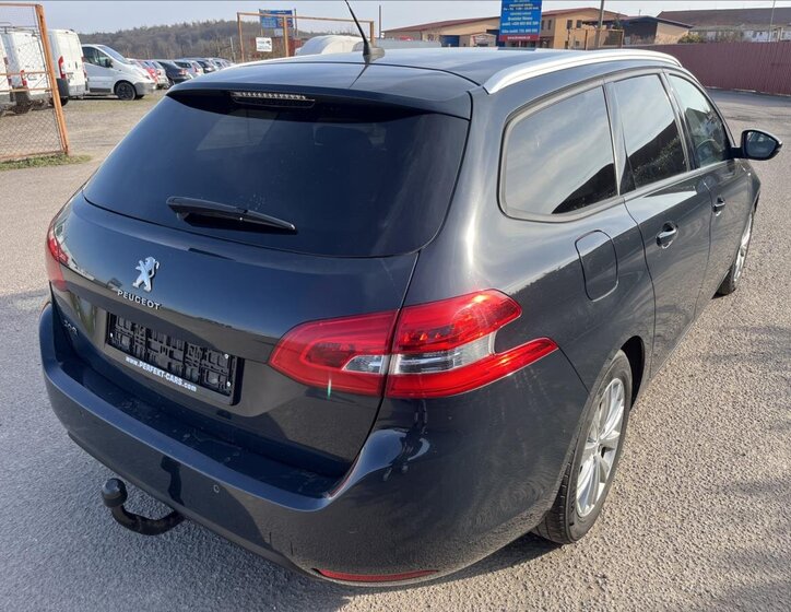 Peugeot 308 Kombi 1,5 l 96 kw
