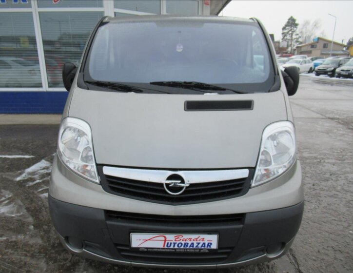 Opel Vivaro Ostatní 2,5 l 84 kw