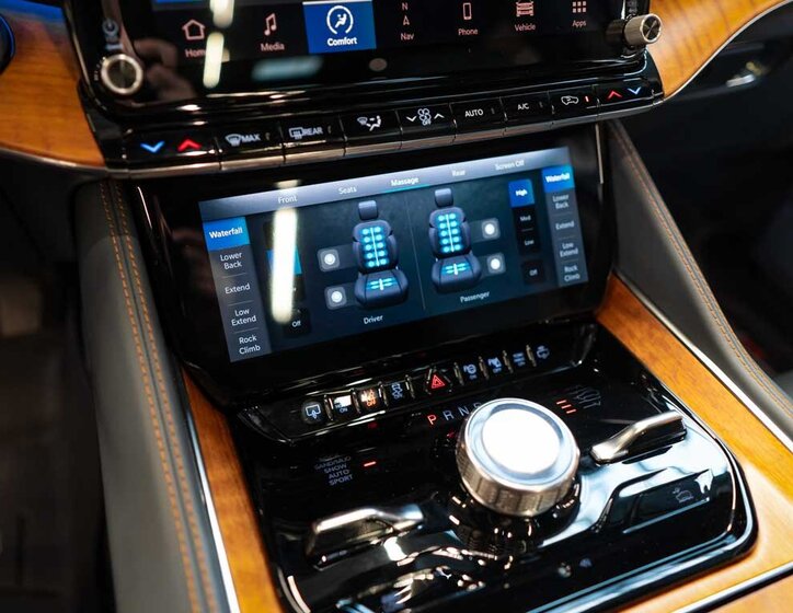 Jeep Grand Wagoneer SUV 6,4 l 351 kw