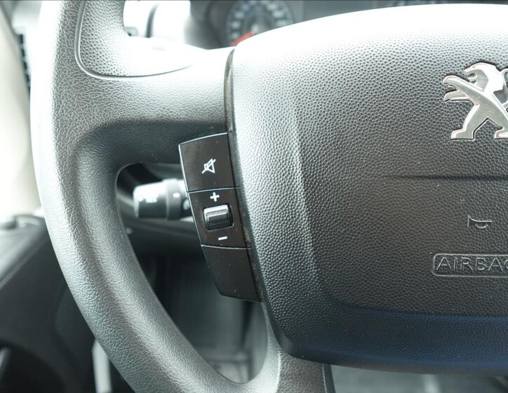 Peugeot Boxer Ostatní 2,2 l 121 kw