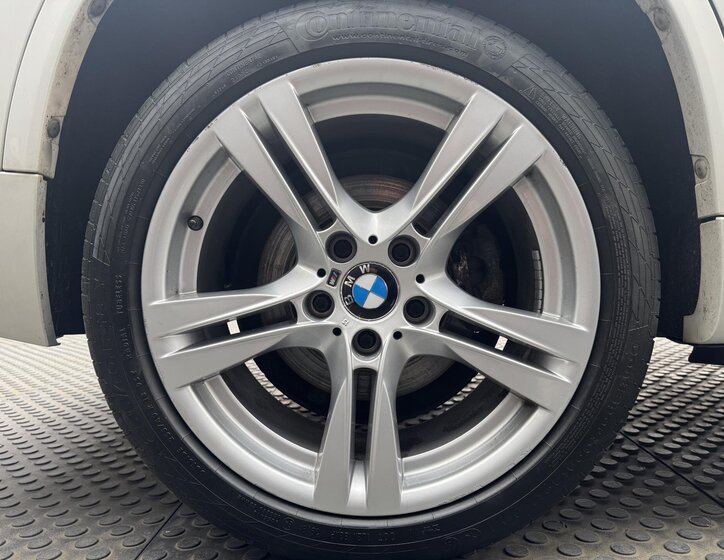 BMW X1 SUV 2,0 l 150 kw