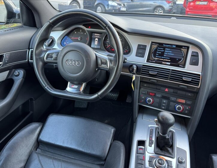 Audi A6 Kombi 3,0 l 176 kw