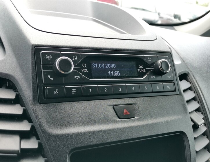 Ford Transit Connect 11