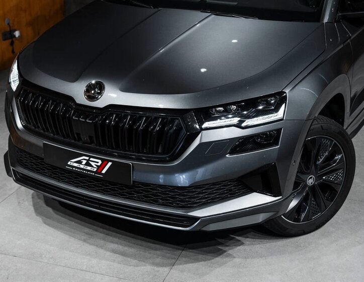 Škoda Karoq SUV / Terénní 1,5 l 110 kw