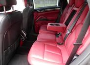 Porsche Cayenne 16