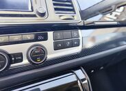 Volkswagen Multivan 25