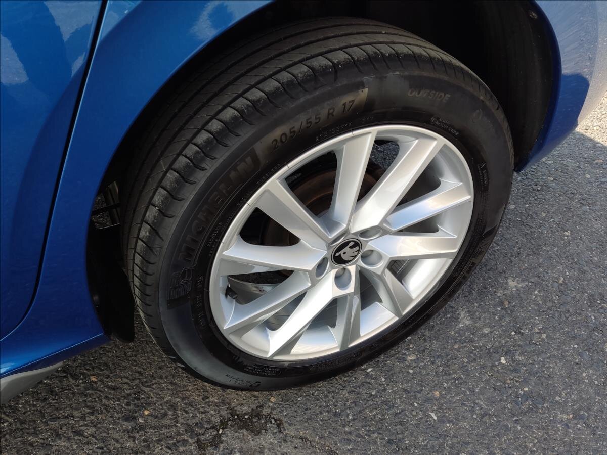 Škoda Kamiq SUV / Terénní 1,5 l 110 kw